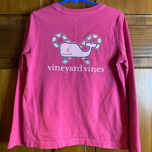 Vineyard Vines candy cane whale shirt - Picture 4 of 5